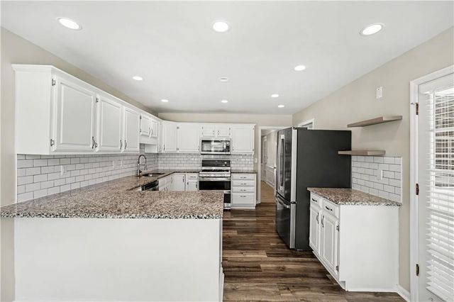5483 Brookstone Drive NW, Acworth, GA 30101