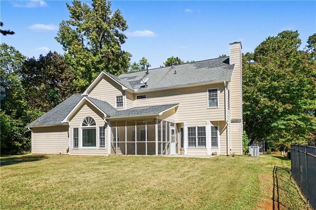 5483 Brookstone Drive NW, Acworth, GA 30101
