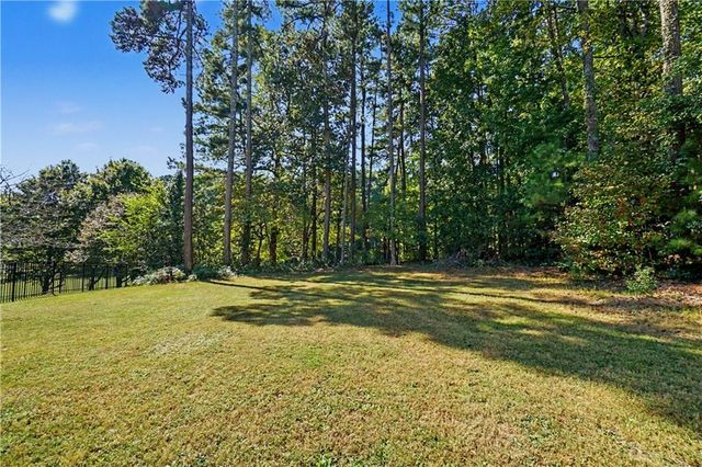 5483 Brookstone Drive NW, Acworth, GA 30101