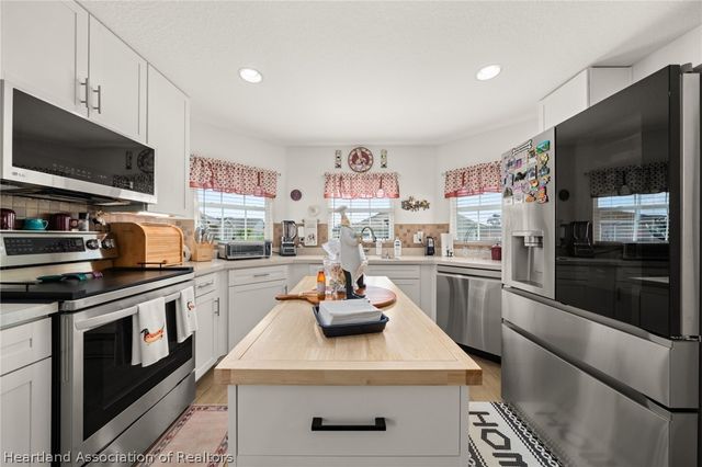 1153 Bishop Street, Avon Park, FL 33825