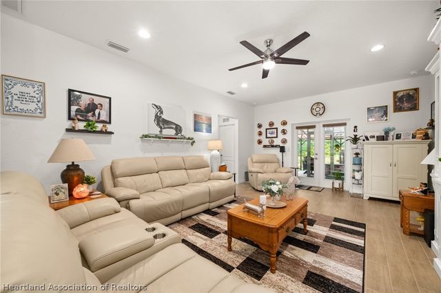 1153 Bishop Street, Avon Park, FL 33825