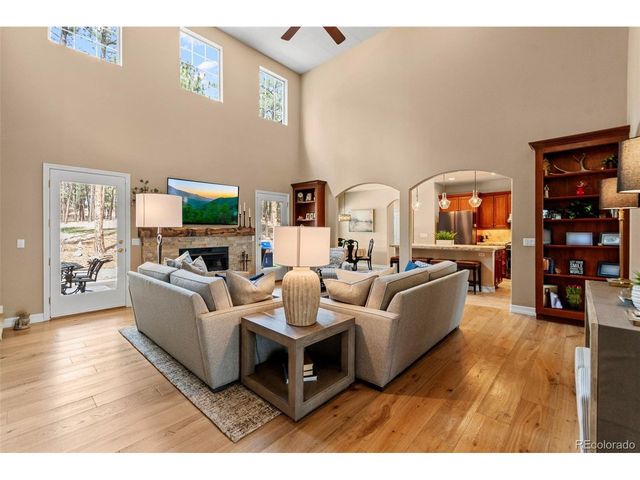 1767 Cinnamon Rd, Larkspur, CO 80118