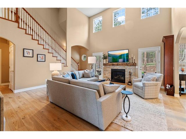 1767 Cinnamon Rd, Larkspur, CO 80118