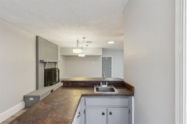 6208 SE 8th Street, Midwest City, OK 73110