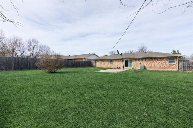 6208 SE 8th Street, Midwest City, OK 73110