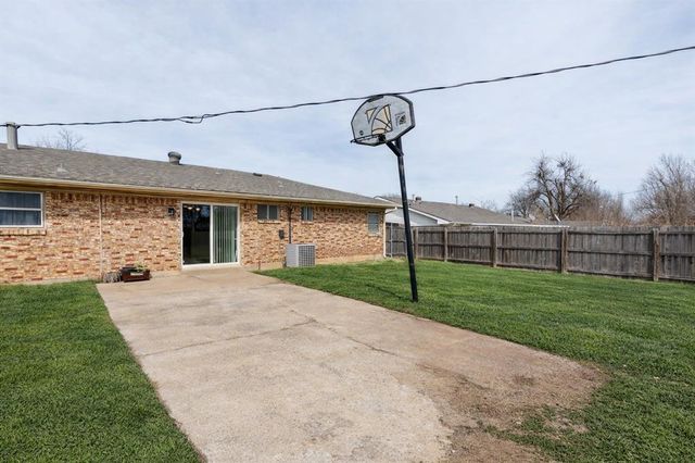 6208 SE 8th Street, Midwest City, OK 73110