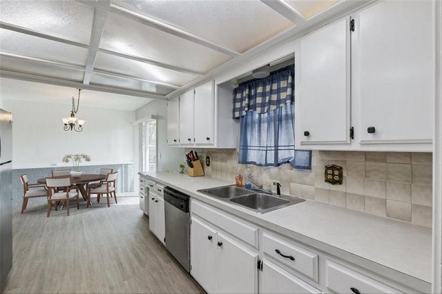 6208 SE 8th Street, Midwest City, OK 73110