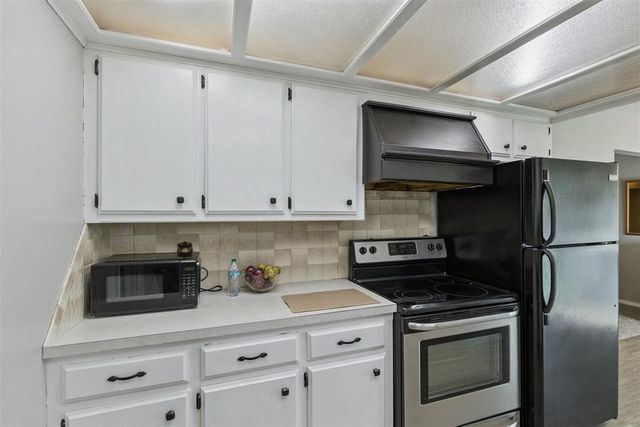 6208 SE 8th Street, Midwest City, OK 73110