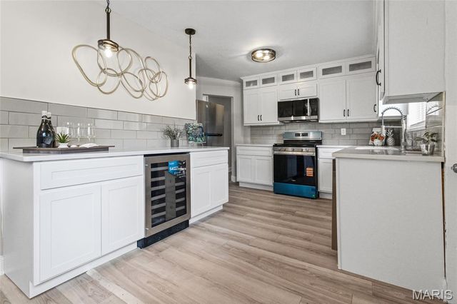 5530 Horizon Drive, St Louis, MO 63121