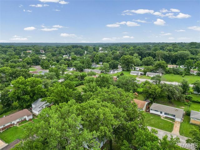 5530 Horizon Drive, St Louis, MO 63121