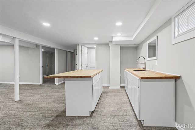 5530 Horizon Drive, St Louis, MO 63121