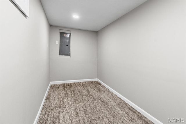 5530 Horizon Drive, St Louis, MO 63121