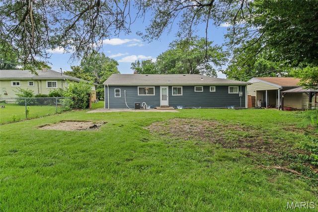 5530 Horizon Drive, St Louis, MO 63121