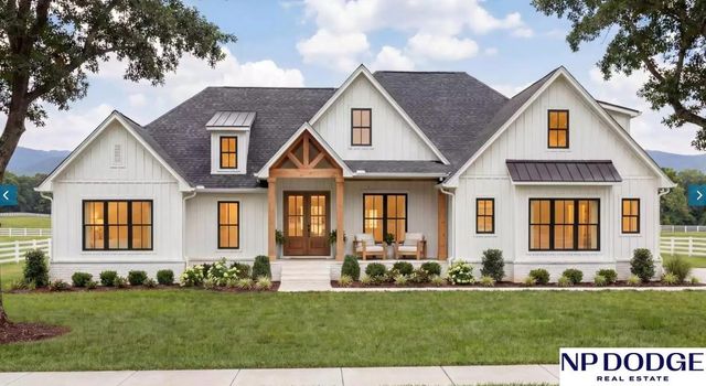 19605 Elk Ridge Circle, Omaha, NE 68022