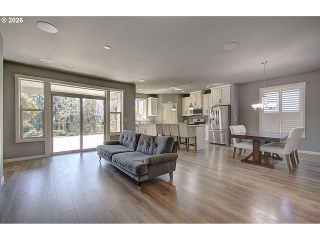 323 STONE Park, Kalama, WA 98625