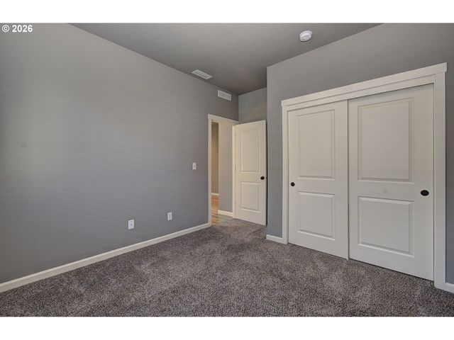 323 STONE Park, Kalama, WA 98625