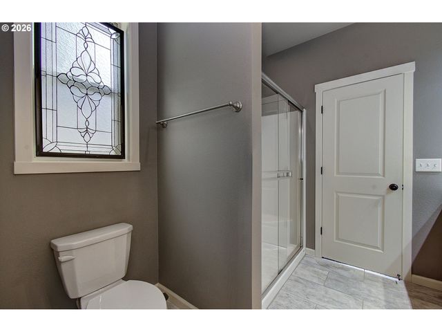 323 STONE Park, Kalama, WA 98625