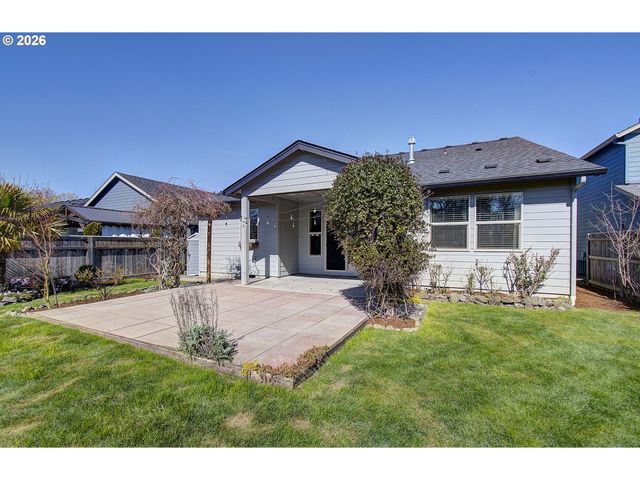 323 STONE Park, Kalama, WA 98625