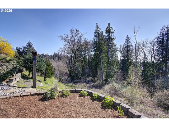 323 STONE Park, Kalama, WA 98625