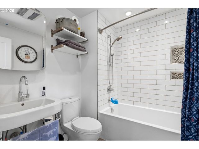 11515 Ne 65TH Ave, Vancouver, WA 98686