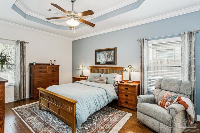 1810 Coast Ct, Gulf Breeze, FL 32563