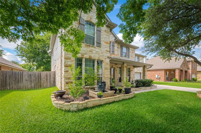 1114 Canyon Maple RD, Pflugerville, TX 78660