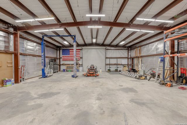 136 County Road 5781, Castroville, TX 78009