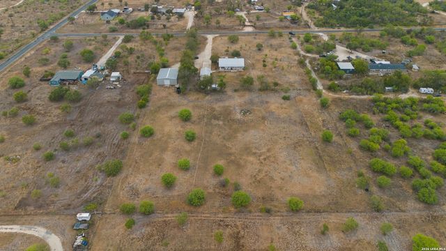 136 County Road 5781, Castroville, TX 78009