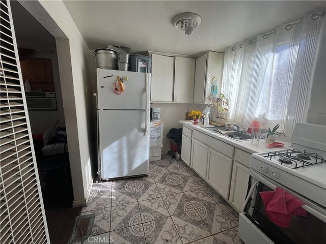 19102 4th, Oro Grande, CA 92368