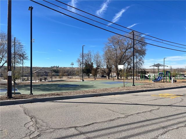 19102 4th, Oro Grande, CA 92368