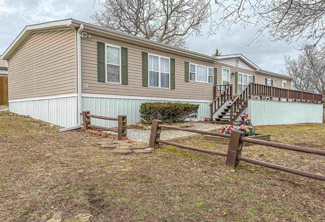 316 W 4th Street, Yellville, AR 72687