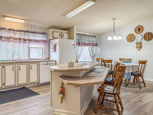 316 W 4th Street, Yellville, AR 72687