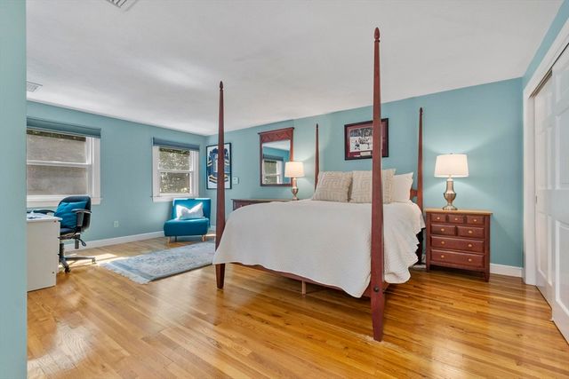 30 Goose Pond Rd, Lincoln, MA 01773