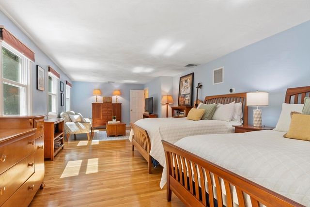 30 Goose Pond Rd, Lincoln, MA 01773