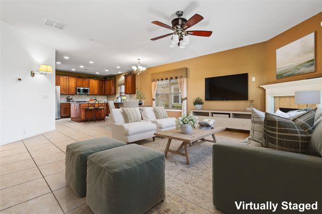 518 Honeysuckle Vine Drive, Rosenberg, TX 77469