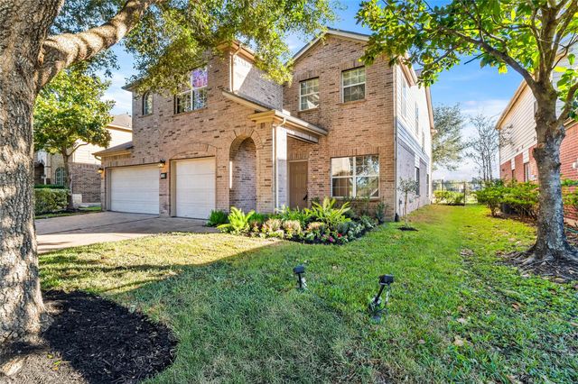 518 Honeysuckle Vine Drive, Rosenberg, TX 77469