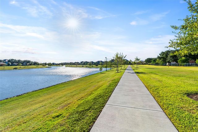 518 Honeysuckle Vine Drive, Rosenberg, TX 77469