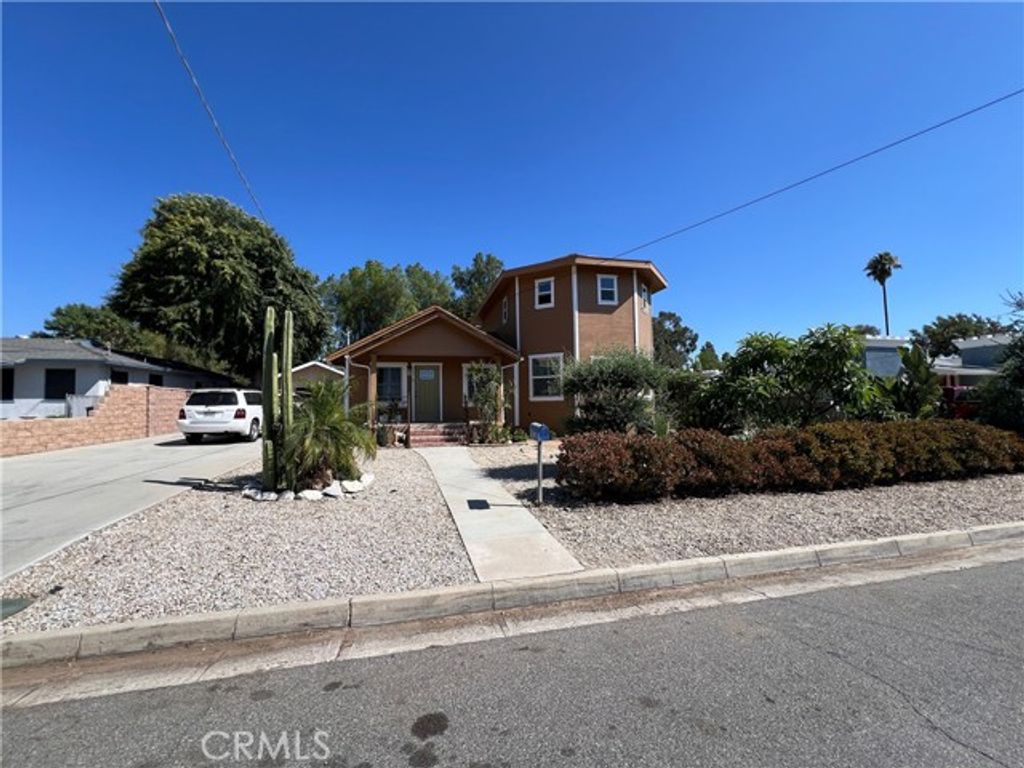 6952 Coolidge Avenue, Riverside, CA 92506