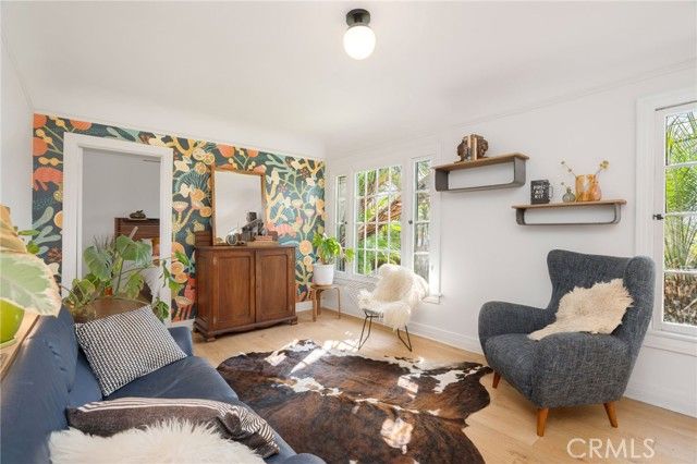 255 Isabel Street, Los Angeles, CA 90065