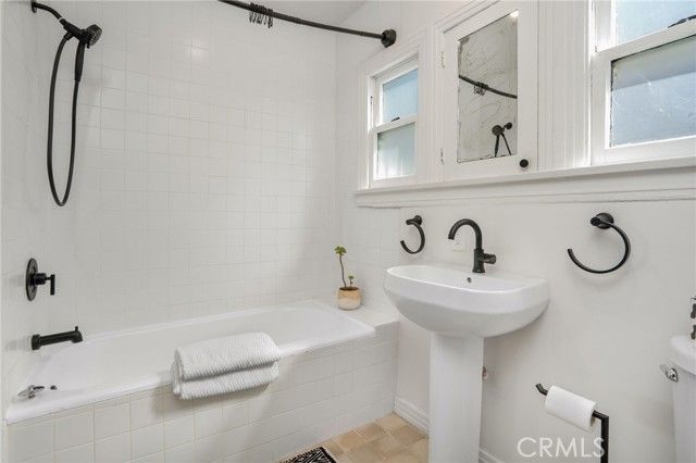 255 Isabel Street, Los Angeles, CA 90065