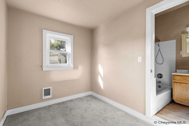 2315 THOMES AVE, Cheyenne, WY 82001