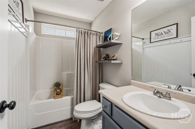 210 Lindsey Drive, Richmond Hill, GA 31324