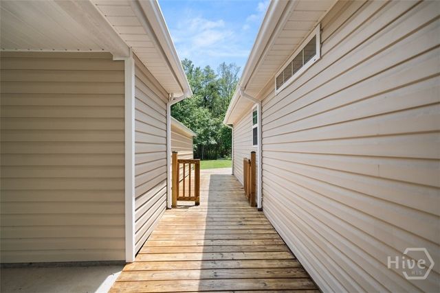 210 Lindsey Drive, Richmond Hill, GA 31324