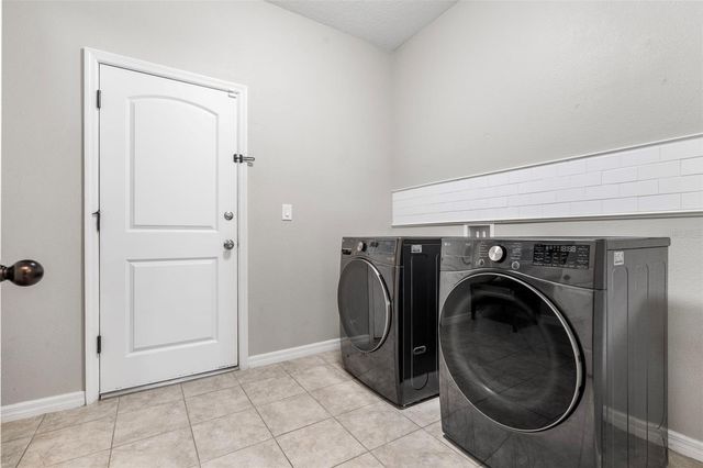 7710 SUNSHINE BRIDGE AVE, Gibsonton, FL 33534