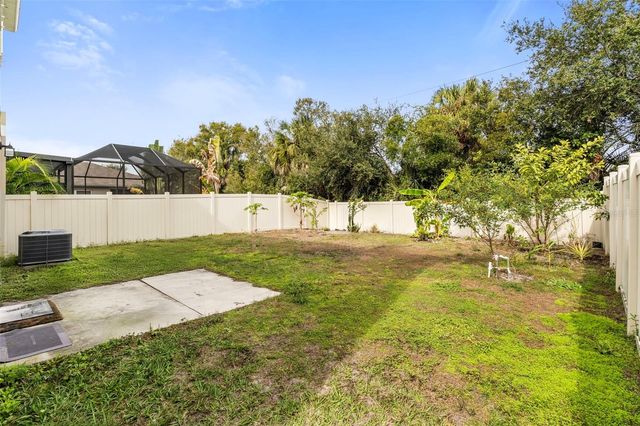 7710 SUNSHINE BRIDGE AVE, Gibsonton, FL 33534