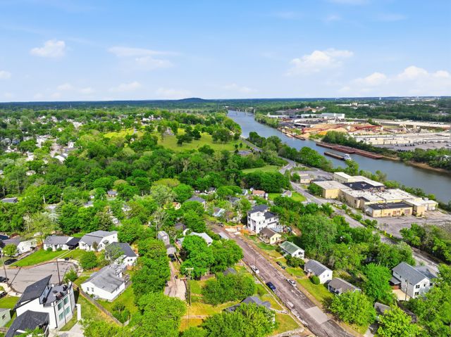 931 S 13th Ct, Nashville, TN 37206