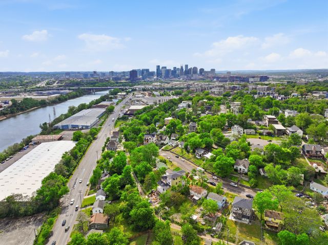 931 S 13th Ct, Nashville, TN 37206