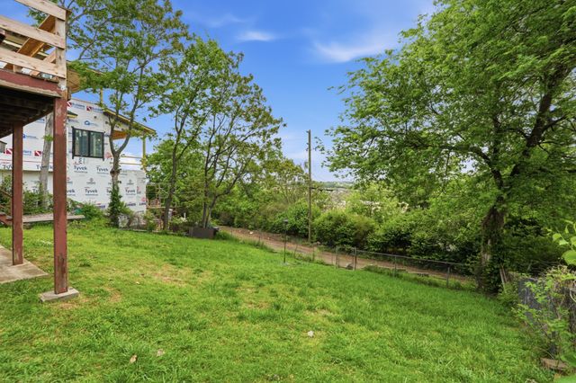 931 S 13th Ct, Nashville, TN 37206