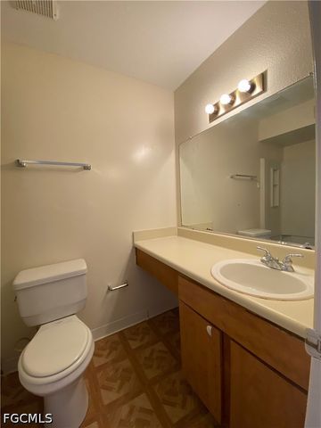 2855 Winkler AVE 124, Fort Myers, FL 33916