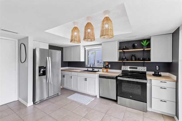 5319 SANDY HILL DRIVE, Orlando, FL 32821